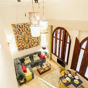 New With Height- 2bd 1bth- Pajaritos Appartement Séville